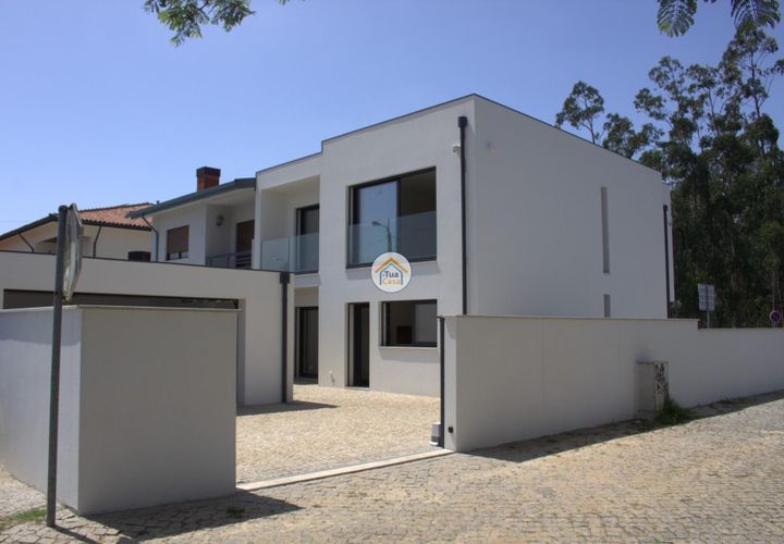 Stadthaus in Maia, Porto, Maia - € 759.000 | Ref: 5TC4345 - Foto 1