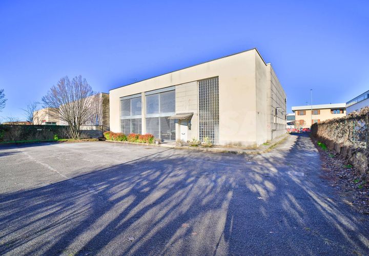 Erhvervsejendom i Vimercate, Monza and Brianza, Vimercate - € 8.500/måned | Ref: CAP.VIMERCATE-TS8500A - foto 1