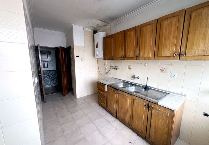 Lejlighed i Amadora, Lisbon, Amadora - € 220.000 | Ref: APA_399 - foto 1