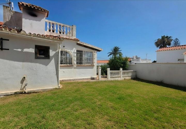 Villa i Fuengirola, Malaga, Fuengirola - € 399.995 | Ref: R5426041 - foto 1