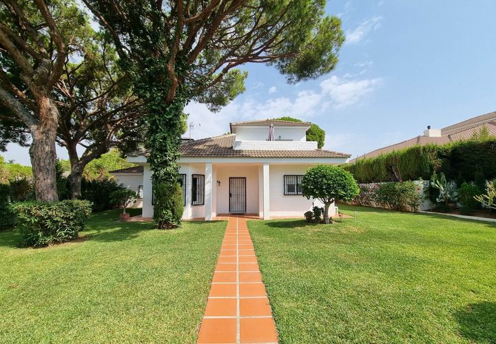 Villa i Calahonda, Malaga, Calahonda - € 1.200.000 | Ref: R5300845 - foto 1