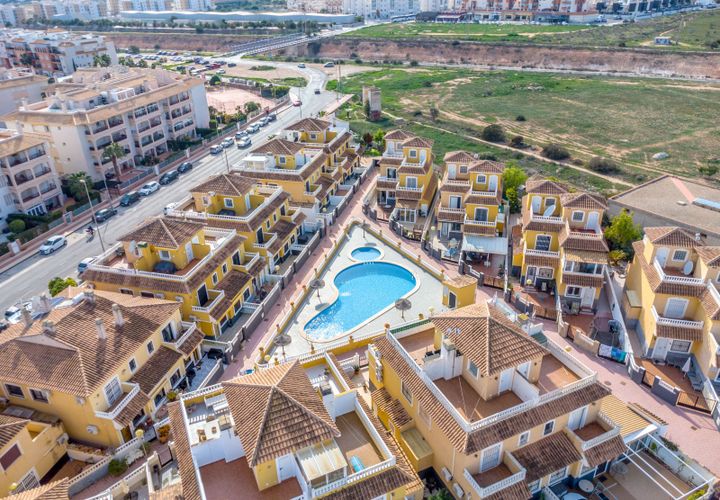 Villa i Playa Flamenca, Alicante, Playa Flamenca - € 269.000 | Ref: 13990 - foto 1