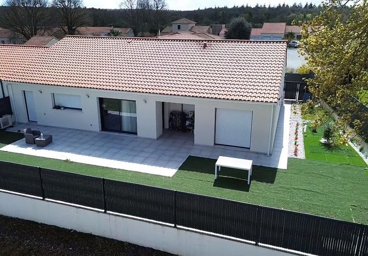 Villa i Nuaille, Maine-et-Loire, Nuaille - € 389.000 | Ref: 454230RASA - foto 1