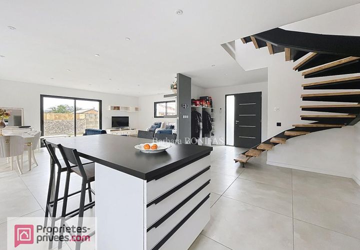 Villa a Saint-Sulpice-la-Pointe, Tarn, Saint-Sulpice-la-Pointe - € 364.000 | Ref: 442893BBON - foto 1