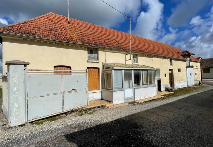 Villa en Saint-Mesmin, Aube, Saint-Mesmin - € 156.000 | Ref: 435298AGUI - photo 1