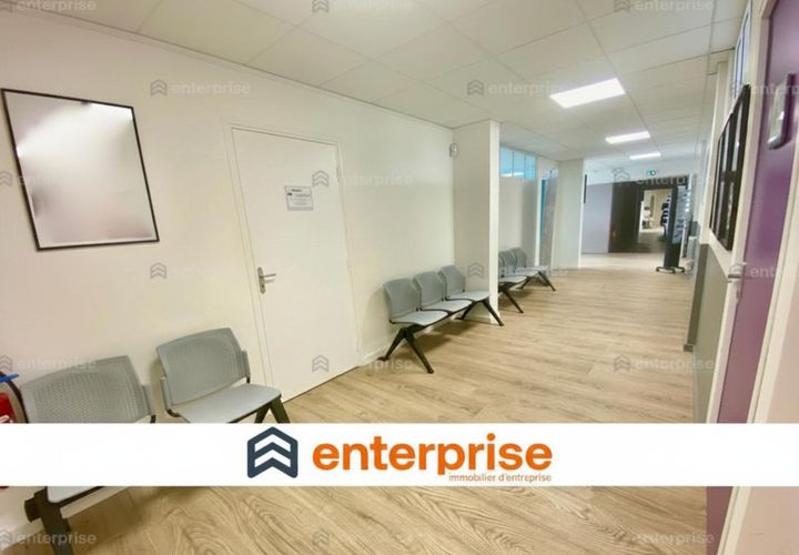 Erhvervsejendom i Amiens, Somme, Amiens - € 704.000 | Ref: 35181 - foto 1