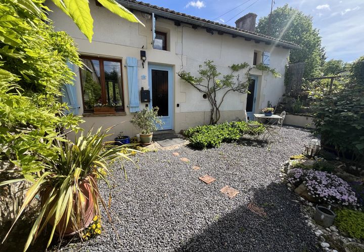 Villa i Adriers, Vienne, Adriers - € 162.000 | Ref: BVI86200 - foto 1