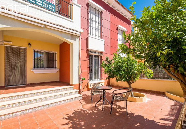 Lejlighed i Torrevieja, Alicante, Torrevieja - € 220.000 | Ref: JLN89905L - foto 1
