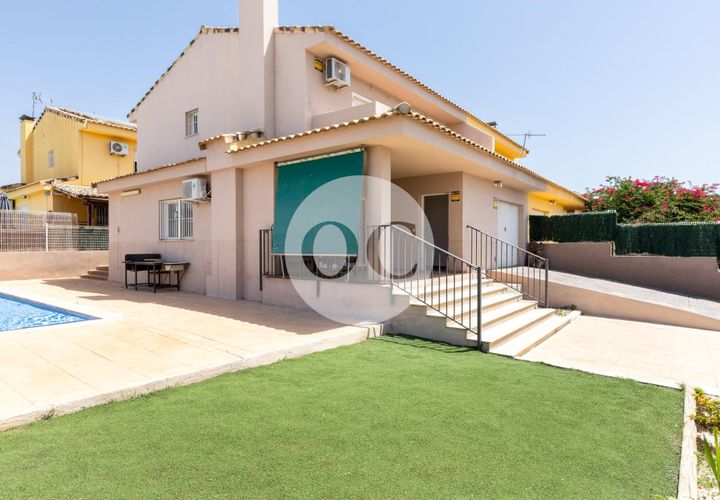Rækkehus i Montserrat, Valencia, Montserrat - € 325.000 | Ref: DL011/6904 - foto 1