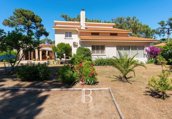 Villa a Bastia, Haute-Corse, Bastia - € 1.100.000 | Ref: RV2074 - foto 1