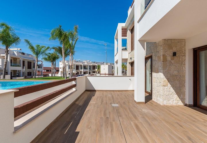Bungalow i Torrevieja, Alicante, Torrevieja - € 305.000 | Ref: S-01454/7874 - foto 1