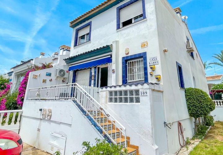 Rækkehus i Orihuela Costa, Alicante, Orihuela Costa - € 295.000 | Ref: MOVE-386/13477 - foto 1