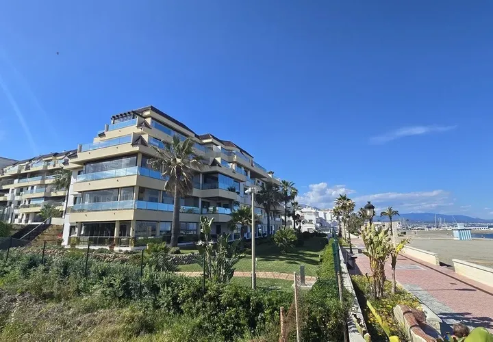 Lejlighed i Estepona, Malaga, Estepona - € 399.000 | Ref: R5037598 - foto 1