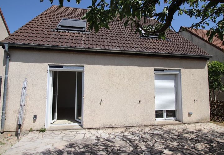 Villa i Orleans, Loiret, Orleans - € 236.000 | Ref: 830034630688 - foto 1