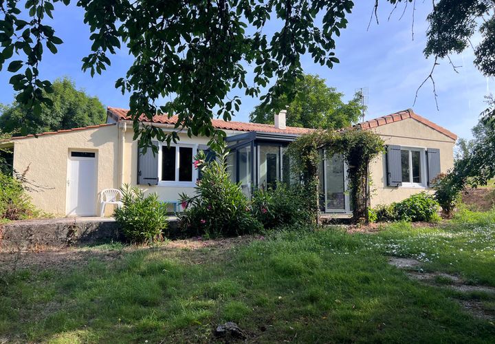 Villa i Saint-Sauvant, Charente-Maritime, Saint-Sauvant - € 207.000 | Ref: 830039174145 - foto 1