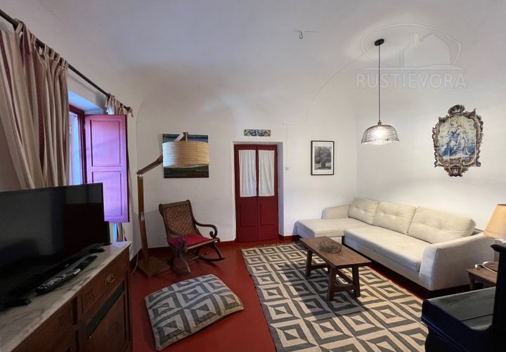 Villa in Evora, Evora, Evora - € 750/month | Ref: 2031 - photo 1