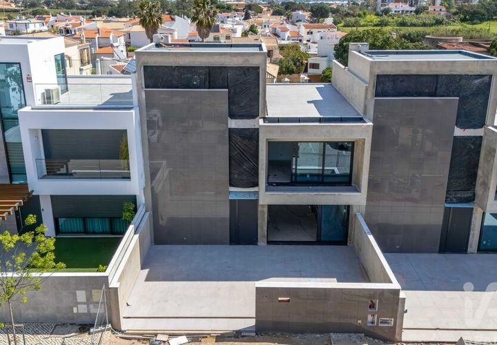 Byhus i Faro, Faro, Faro - € 890.000 | Ref: 165288 - foto 1