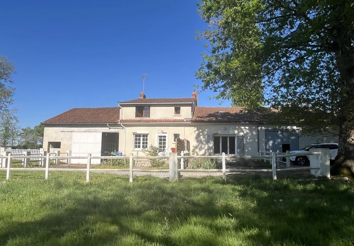 Villa i Saint-Barbant, Haute-Vienne, Saint-Barbant - € 194.400 | Ref: BVI84559 - foto 1