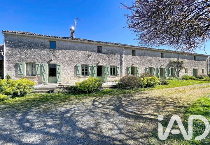 Villa in Saint-Pompain, Deux-Sevres, Saint-Pompain - € 280.000 | Ref: 96028 - foto 1