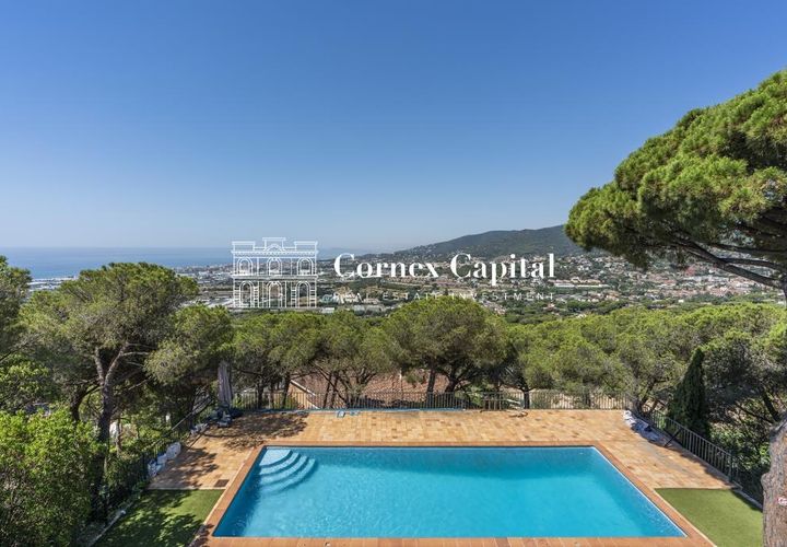 Villa - Cabrils, Barcelona, Cabrils - € 1 325 000 | Réf : V-CABRILS-01 - photo 1
