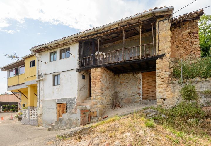 Villa a Oviedo, Asturias, Oviedo - € 68.500 | Ref: EXP14932/8930 - foto 1