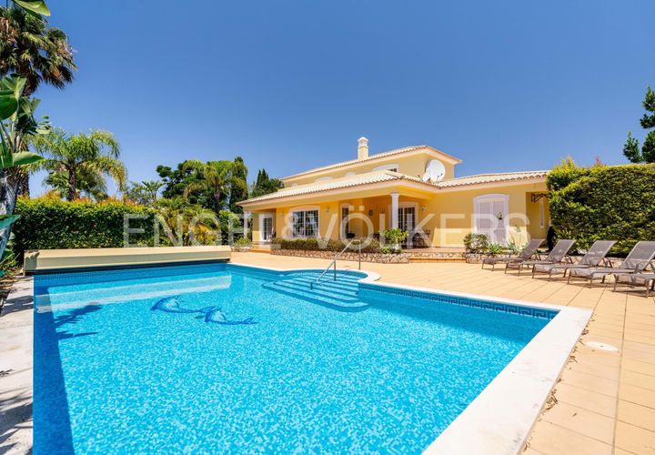 Villa i Lagoa, Faro, Lagoa - € 1.299.000 | Ref: W-048SYM - foto 1