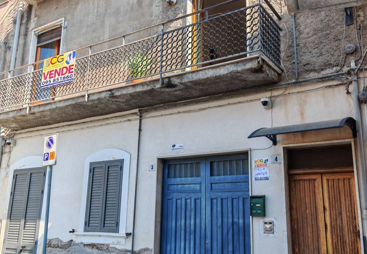 Villa a Paterno, Catania, Paterno - € 95.000 | Ref: 647 - foto 1