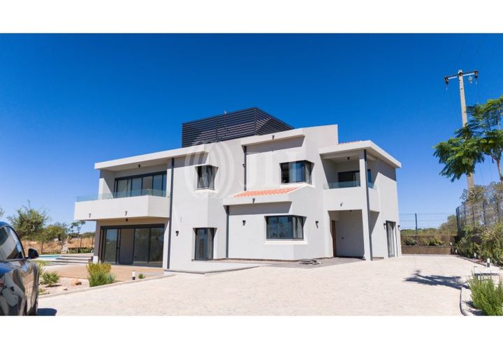 Villa i Quarteira, Faro, Quarteira - € 1.795.000 | Ref: 85380 - foto 1