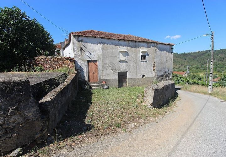 Villa i Arganil, Coimbra, Arganil - € 46 000 | Ref: M-31133 - foto 1