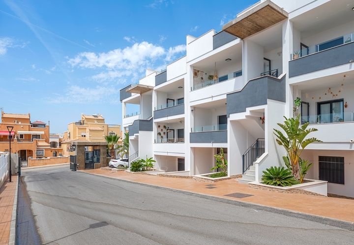 Lejlighed i Torrevieja, Alicante, Torrevieja - € 284.999 | Ref: 787362 - foto 1