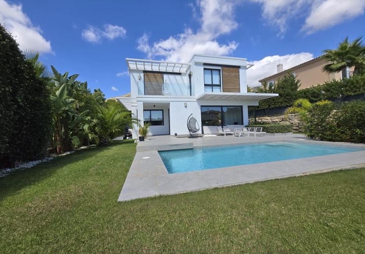 Villa a Finestrat, Alicante, Finestrat - € 5.000/mes | Ref: ALQF00151/6084 - foto 1