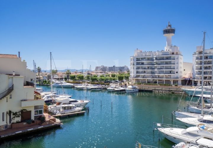 Lejlighed i Empuriabrava, Gerona, Empuriabrava - € 285.000 | Ref: 093 - foto 1