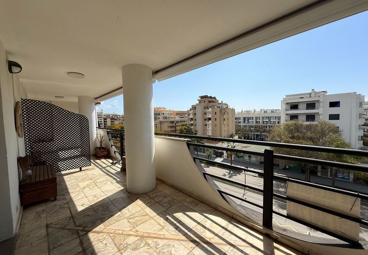 Penthouse in Marbella, Malaga, Marbella - € 2,900/month | Ref: R5429380 - photo 1