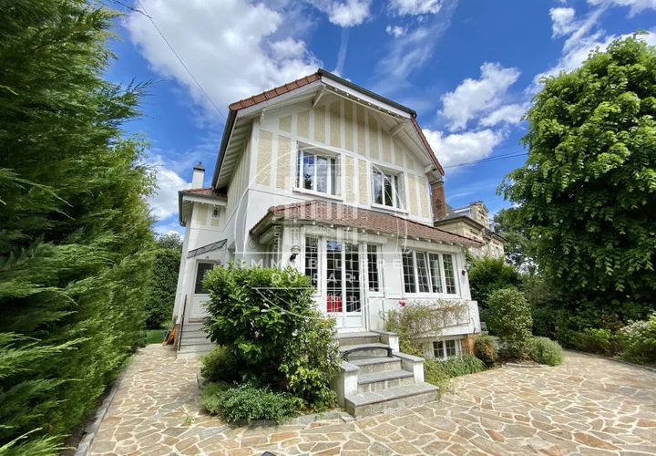 Villa a Le Vésinet, Yvelines, Le Vésinet - € 4.931/mes | Ref: 7071014 - foto 1