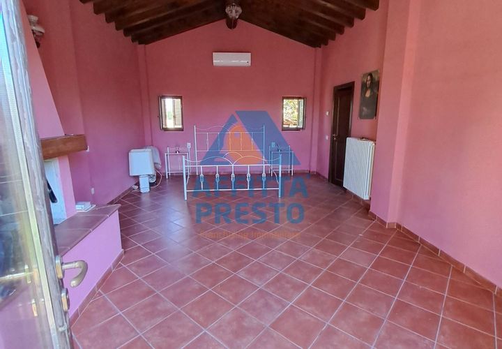 Villa a Vinci, Florence, Vinci - € 600/mes | Ref: AD0129 - foto 1