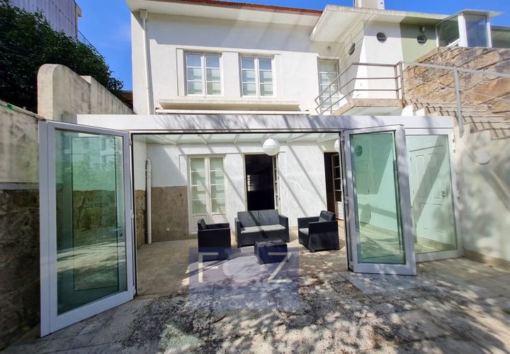 Villa a Porto, Porto, Porto - € 2.850/mes | Ref: 9353a - foto 1
