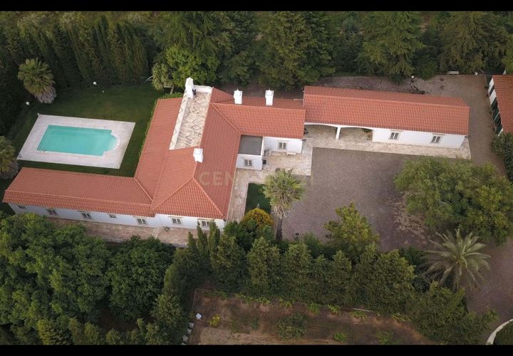 Farm hus i Estremoz, Evora, Estremoz - € 2.100.000 | Ref: C0417-00465 - foto 1