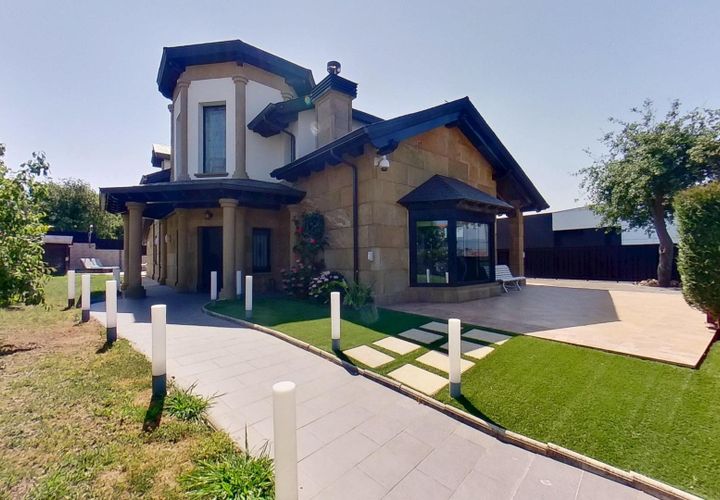 Villa en Berango, Vizcaya, Berango - € 1.699.990 | Ref: 14303-BRZ/2912 - photo 1