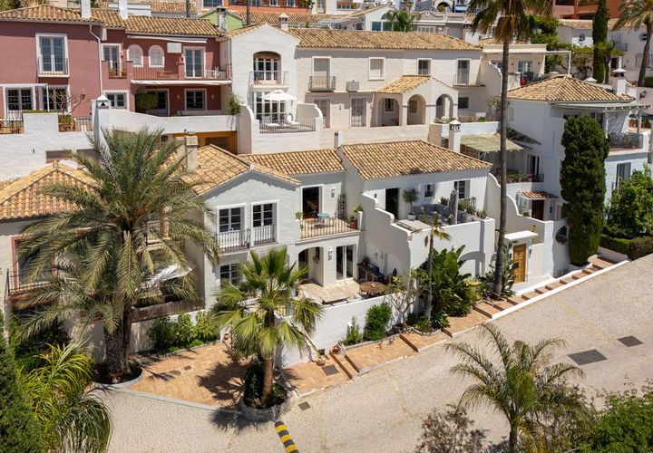 Stadthaus in Marbella, Malaga, Marbella - € 750.000 | Ref: R5387038 - Foto 1