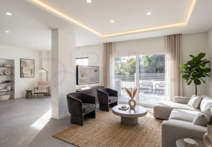 Villa i Laranjeiro, Setubal, Laranjeiro - € 730.000 | Ref: 194 - foto 1