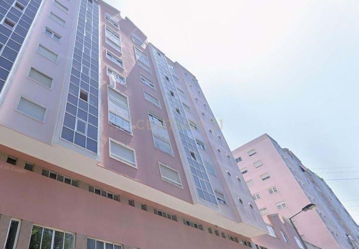 Erhvervsejendom i Queluz, Lisbon, Queluz - € 180.000 | Ref: C0506-00735 - foto 1