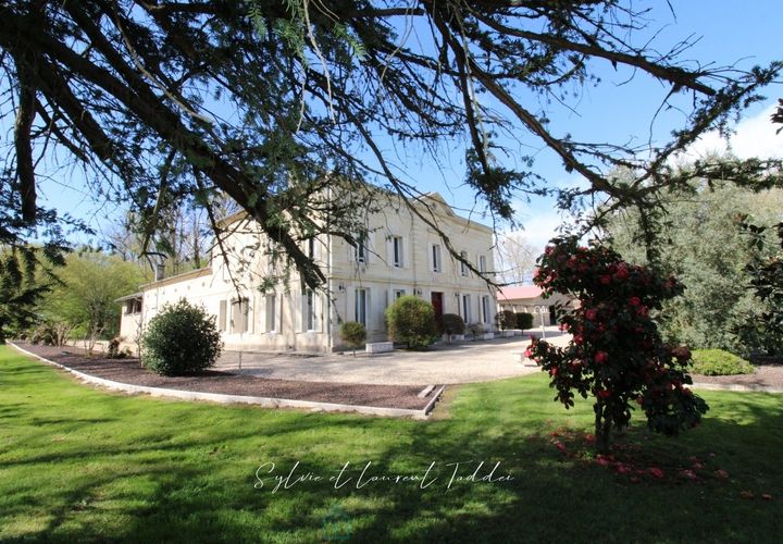 Villa i Bordeaux, Gironde, Bordeaux - € 1.250.000 | Ref: 02F6E49B86D7427D - foto 1