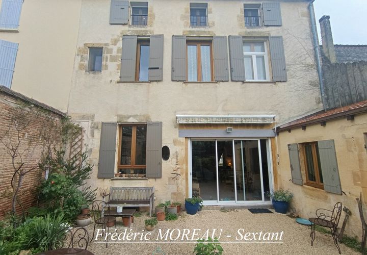 Villa a Bergerac, Dordogne, Bergerac - € 332.850 | Ref: 034096D7C4604B7D - foto 1
