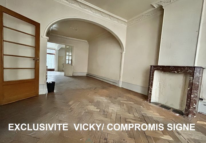Villa a Arras, Pas-de-Calais, Arras - € 205.000 | Ref: EA83C49D2DB94AEC - foto 1