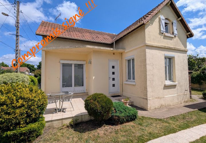 Villa i Le Petit-Quevilly, Seine-Maritime, Le Petit-Quevilly - € 240.000 | Ref: 7A0C8E306AFA4D07 - foto 1