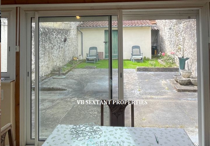 Landsbyhus i Sauveterre-de-Guyenne, Gironde, Sauveterre-de-Guyenne - € 162.000 | Ref: 1DF11581E96C4166 - foto 1