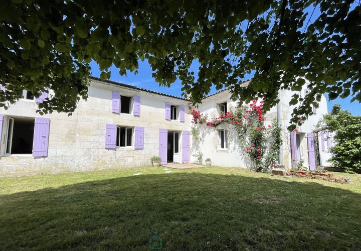 Villa i Saintes, Charente-Maritime, Saintes - € 446.500 | Ref: BDBFF8A493054C8A - foto 1