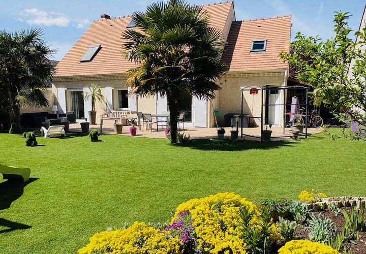 Villa i Poissy, Yvelines, Poissy - € 549 000 | Ref: 7D8624C3EF53401E - foto 1