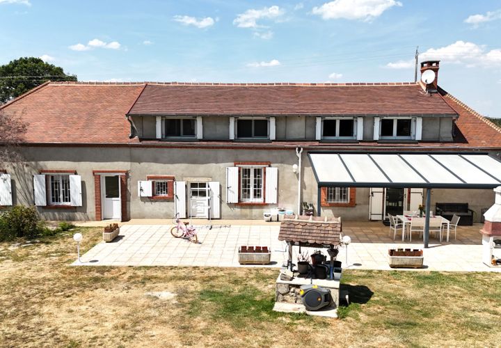 Villa i Lignerolles, Indre, Lignerolles - € 279.943 | Ref: AM-5201 - foto 1