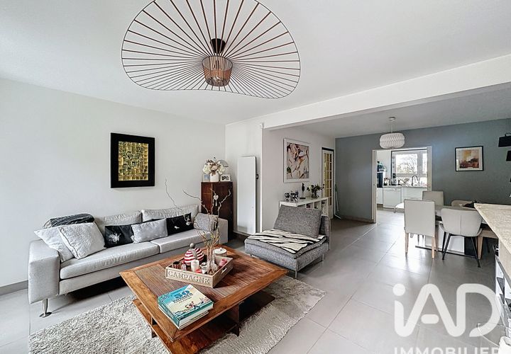 Villa a Nanterre, Hauts-de-Seine, Nanterre - € 795.000 | Ref: 55532 - foto 1